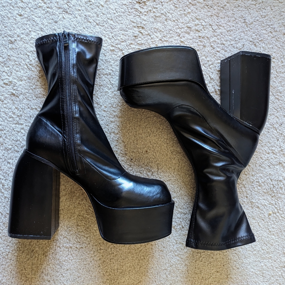 EGO Bamboozle Platform Ankle Boot